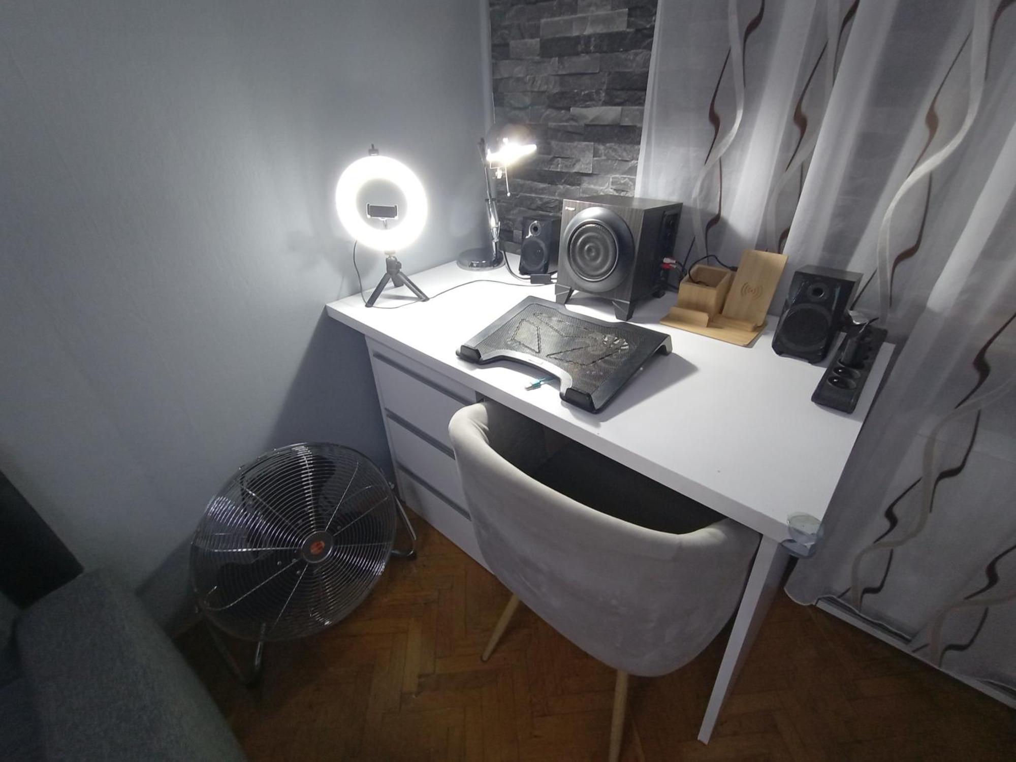 APARTAMENT VENGE -CAŁE MIESZKANIE 46m2 NA WYŁĄCZNOŚĆ - Z JEDNĄ SYPIALNIĄ I JEDNYM SYPIALNO-SALONEM -3 PIĘTRO BEZ WINDY- REZERWACJA BEZ KARTY KREDYTOWEJ-KLIMATYZACJA-2 ŁÓŻECZKA DZIECIĘCE-ŚNIADANIE XXL 30zł Breslau Exterior foto
