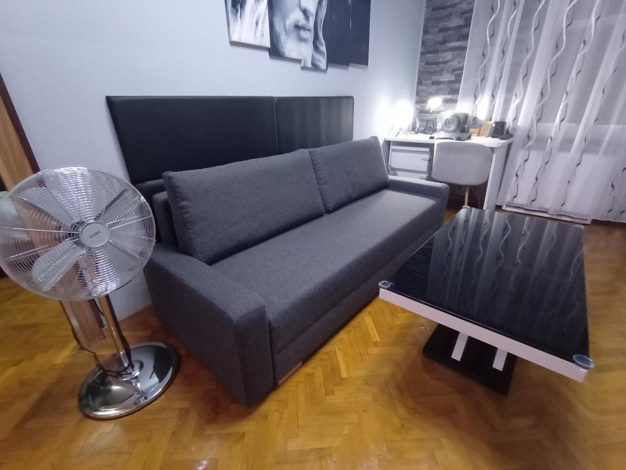 APARTAMENT VENGE -CAŁE MIESZKANIE 46m2 NA WYŁĄCZNOŚĆ - Z JEDNĄ SYPIALNIĄ I JEDNYM SYPIALNO-SALONEM -3 PIĘTRO BEZ WINDY- REZERWACJA BEZ KARTY KREDYTOWEJ-KLIMATYZACJA-2 ŁÓŻECZKA DZIECIĘCE-ŚNIADANIE XXL 30zł Breslau Exterior foto